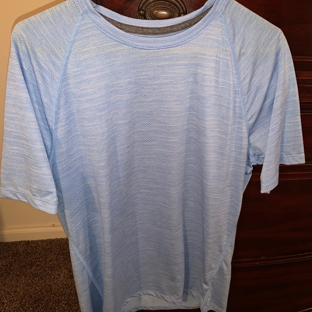 Quick dry workout shirt